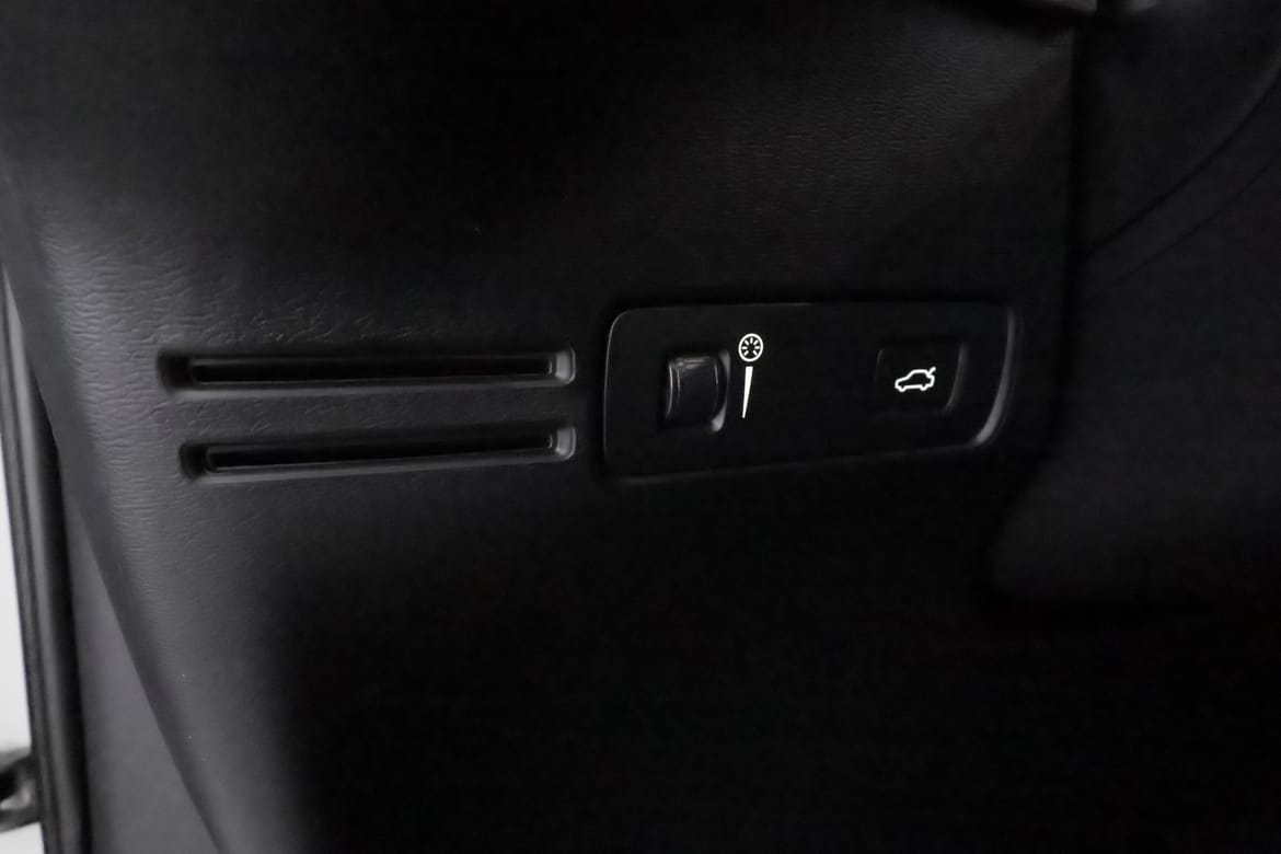 Volvo XC40 2019 - miniatyr 11