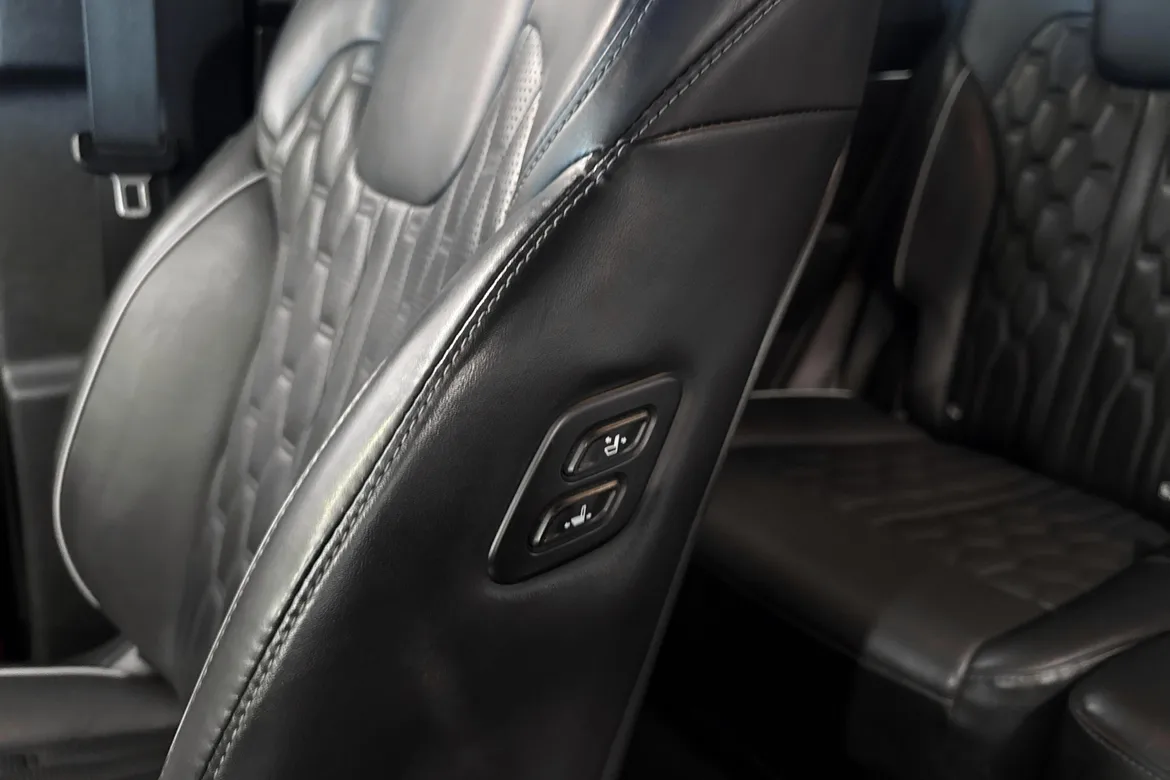 picture of a car