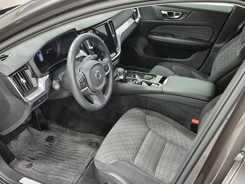 Bild 2 av Volvo V60 T6 Recharge Core plug in AWD 350HK 4x4