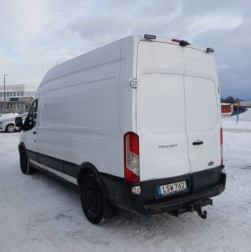 Bild 3 av Ford Transit 350 2.2 TDCi 125 M6 AWD Skåp Högt tak