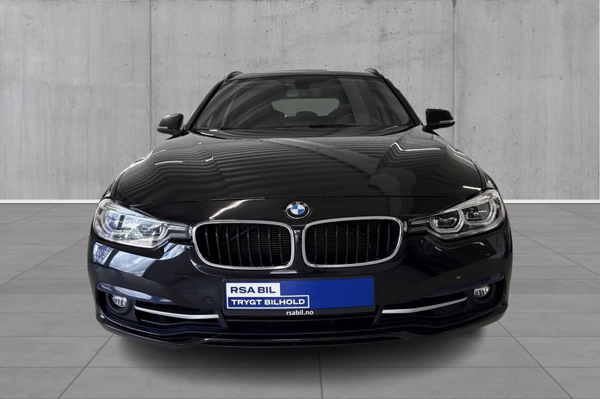 Bilde 2 av BMW 318i Touring 136HK, Ryggekamera, Automatgir, Hengerfeste, Skinn,