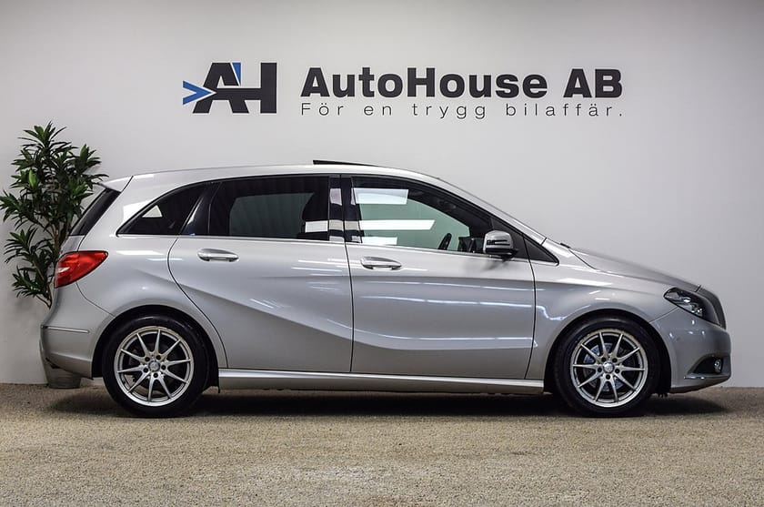 Bild 2 av Mercedes-Benz B 180 CDI Sport Panorama Harman Kardon Backkamera