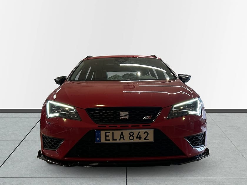 Bild 2 av SEAT León Cupra ST ST 2.0 TSI 290hk Navi Pano CarPlay Kamkedja