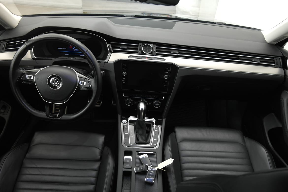 Volkswagen Passat 2018 - miniatyr 16