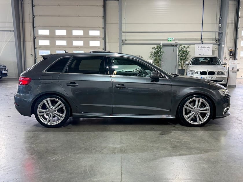 Bild 3 av Audi A3 Sportback 40 e-tron S Line Pano Bang&Olufsen Cockpit 204hk