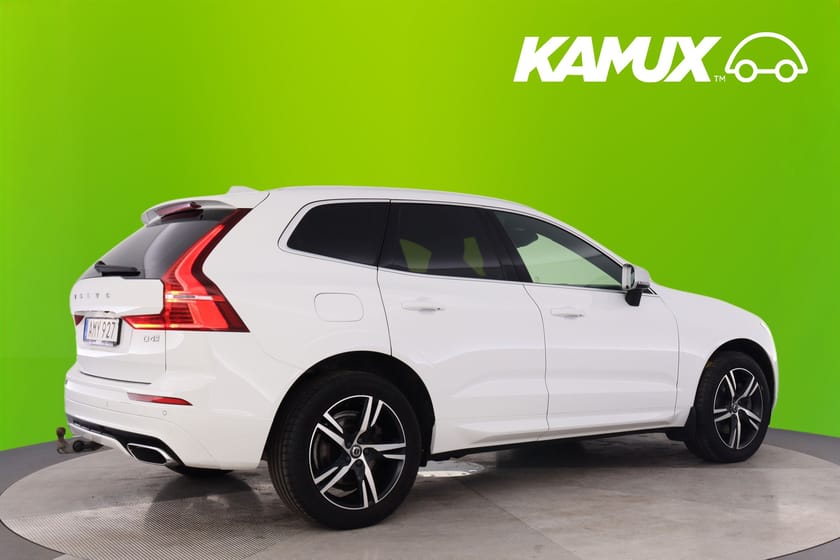 Bild 2 av Volvo XC60 D4 R-Design Drag H/K GPS B-Kam Värm CarPlay Keyless