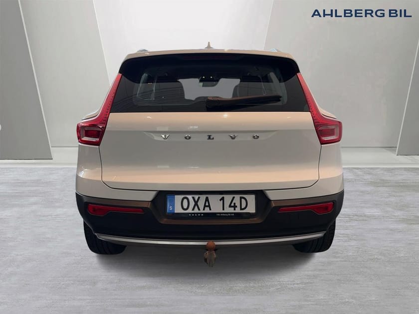 Bild 4 av Volvo XC40 T3 FWD aut Momentum Advanced Edt. Drag, Rattvärme, Navi, Parkeringssensor fram/bak,