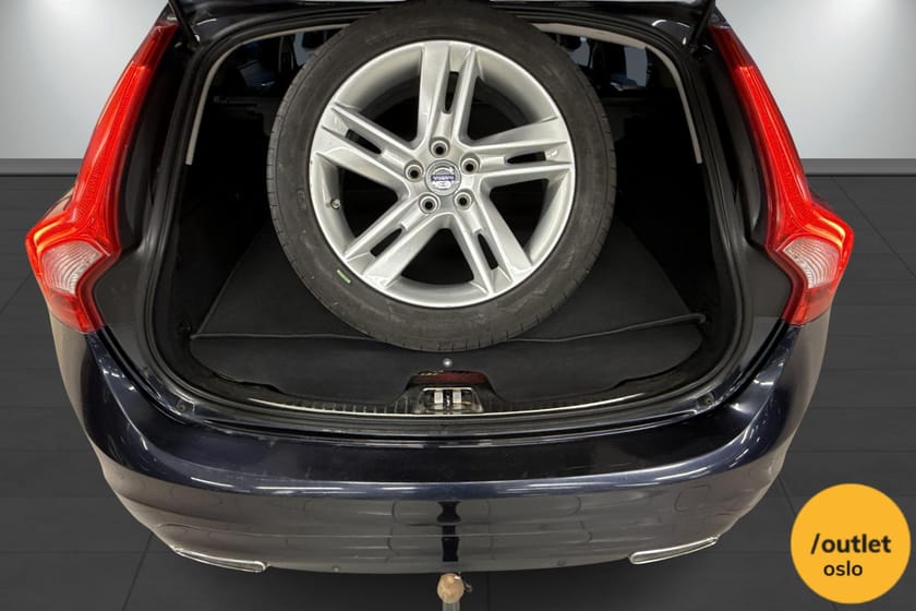 Bilde 5 av Volvo V60 D5 Momentum AWD/ Park varmer / navigasjon /soltak