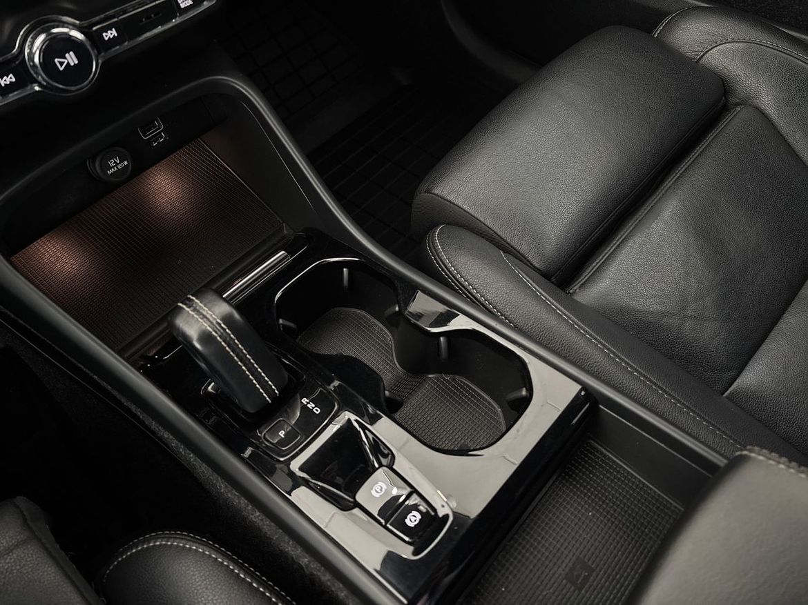 Volvo XC40 2021 - miniatyr 14