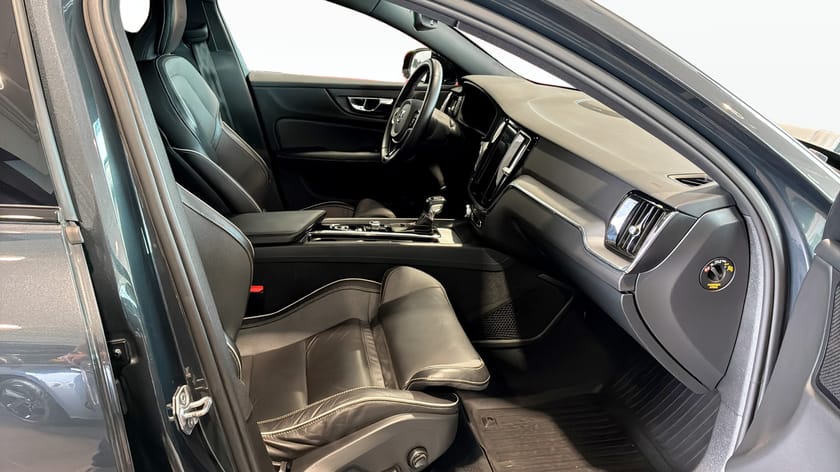 Bild 3 av Volvo S60 T5 R-Design