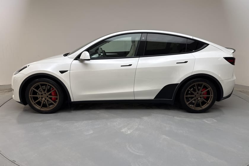 Bild 2 av Tesla Model Y Performance Dual Motor AWD Drag Värmepump