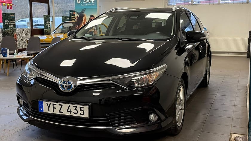 Bild 3 av Toyota Auris Touring Sports Hybrid e-CVT Active Plus Euro 6