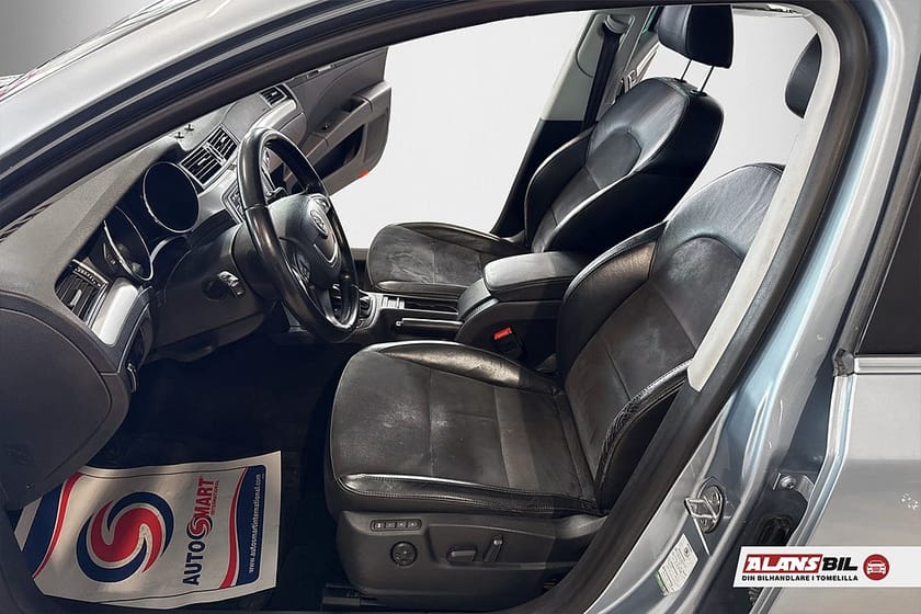 Bild 5 av Škoda Superb Kombi Skoda 2.0 TDI 4x4 Elegance Euro 5  0% RÄNTA