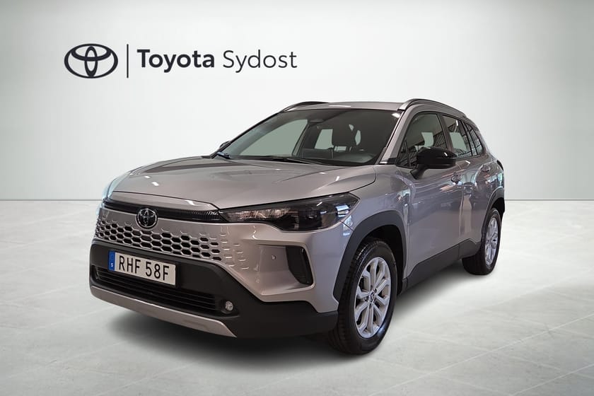 Bild 1 av Toyota Corolla Cross Hybrid AWD-i 2,0 Active Plus (dragkrok)