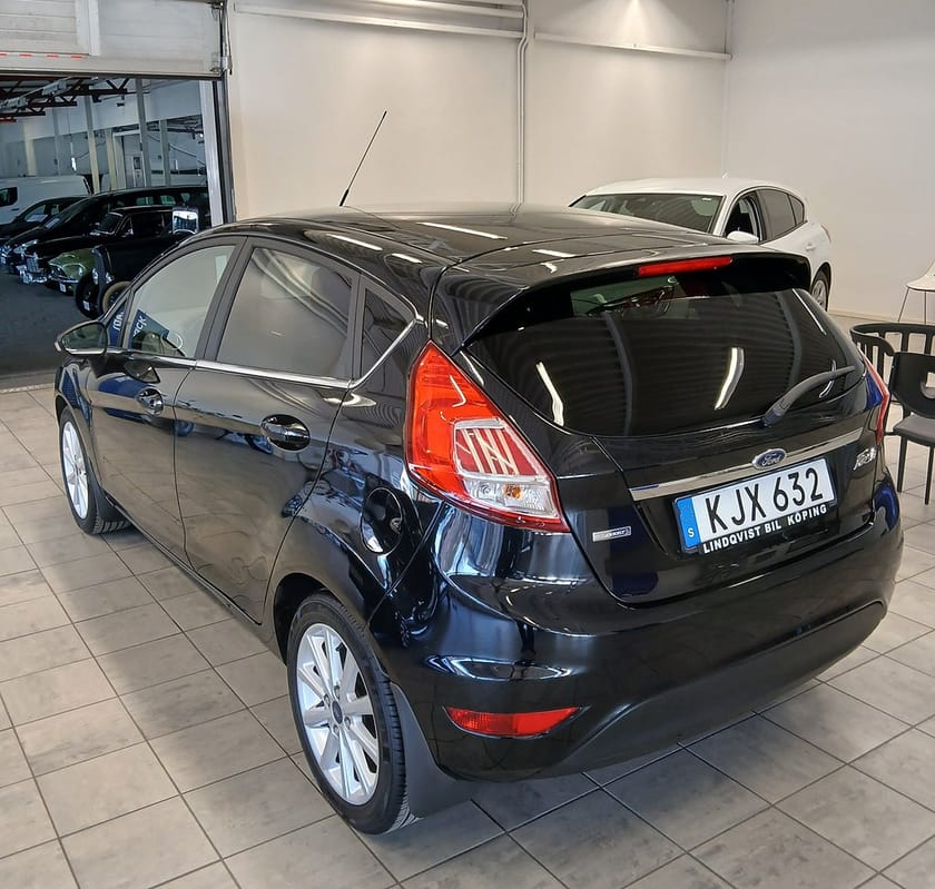Bild 5 av Ford Fiesta Titanium 100hk Automat 2.415mil 1ägare Kamrem bytt