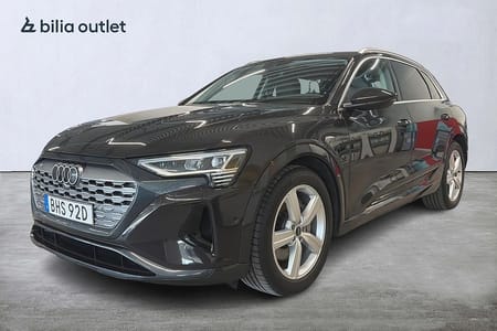 Audi Q8 55 e-tron quattro Helskinn Backkamera Elstolar Dragkrok