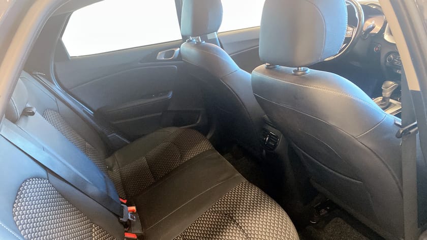 Bild 5 av Kia XCeed Plug-in Hybrid DCT 141hk Advance Plus - Backkamera - Navi