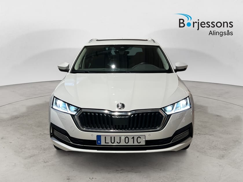 Bild 5 av Škoda Octavia Kombi Style TSI 110hk AUT Panorama/Drag/Värmare
