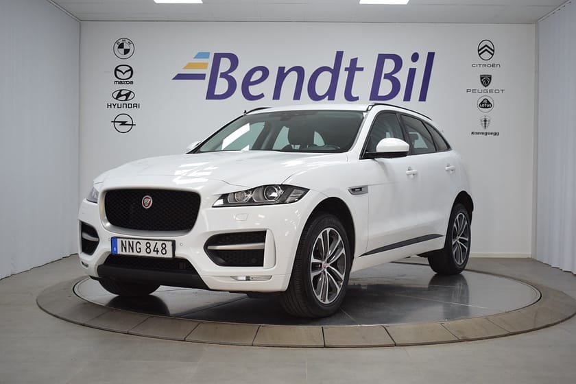Bild 3 av Jaguar F-Pace 20d AWD R-Sport 180Hk / Apple Carplay