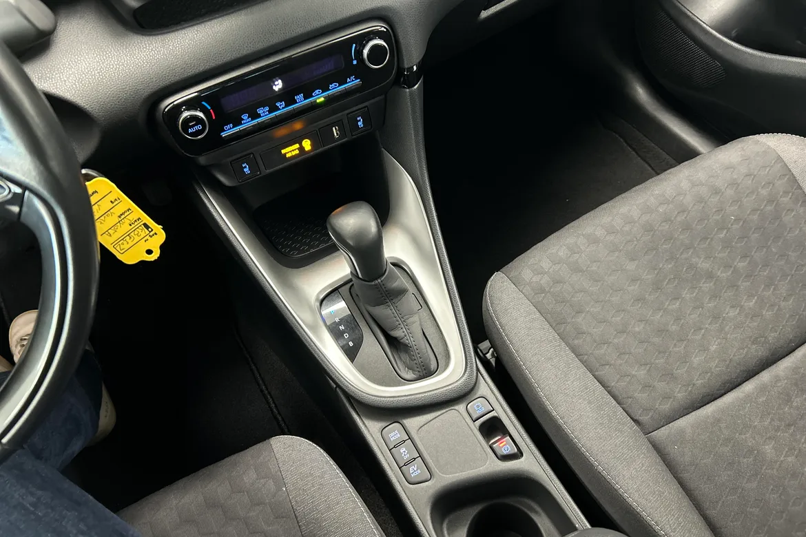picture of a car