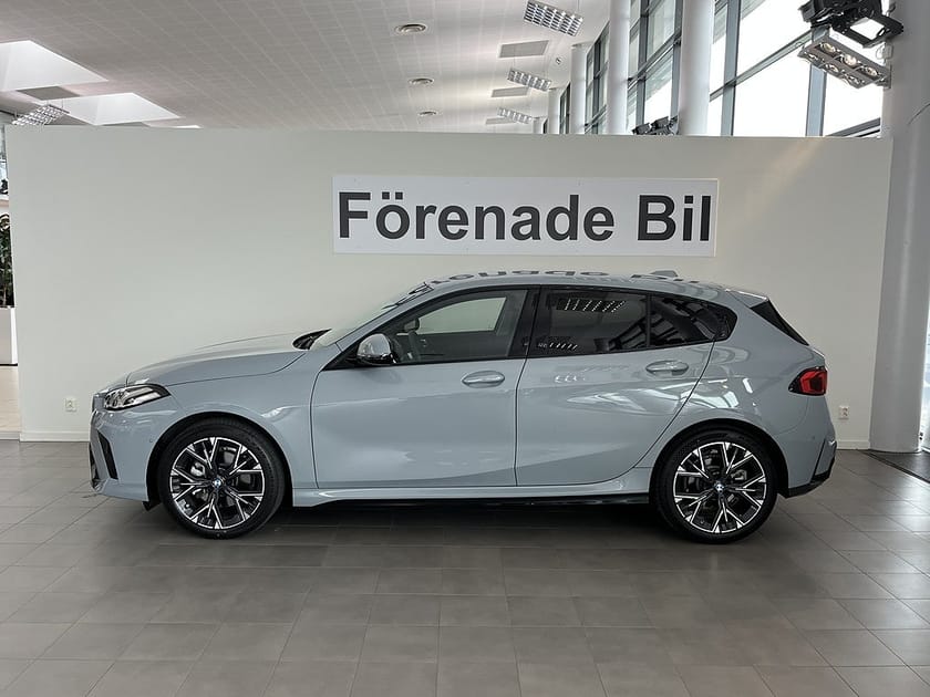 Bild 3 av BMW 120 4,95 ränta M Sport ParkAssist Rattvärme Aut Backkamera