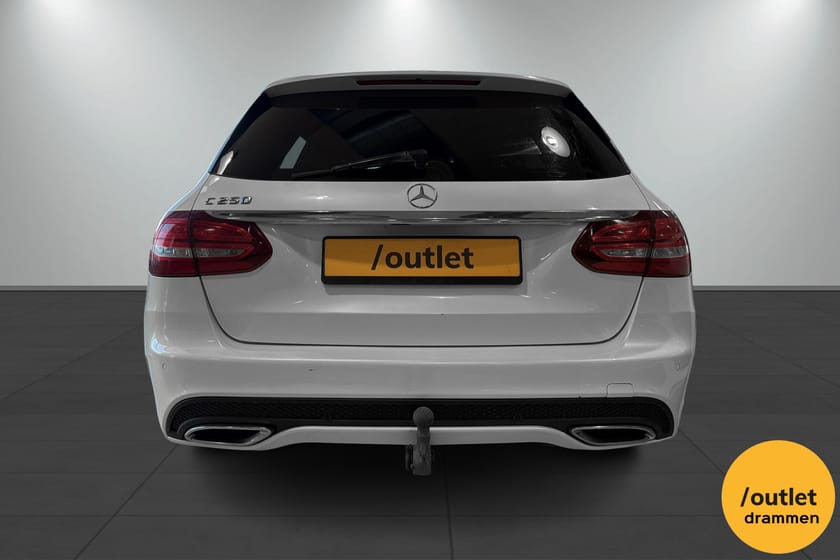 Bilde 4 av Mercedes-Benz C 250 T d 4MATIC AMG / Webasto / Burmester / Panoramatak /