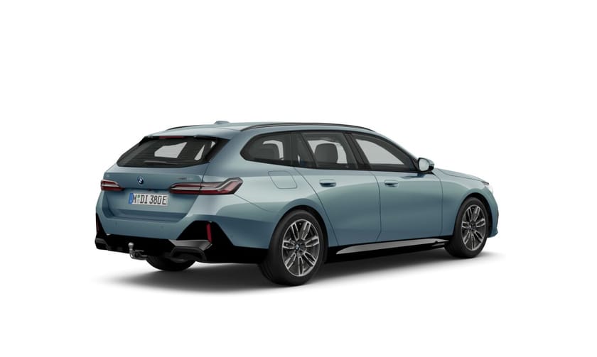 Bild 2 av BMW i5 xDrive40 Touring M Sport Active Edition / DAP / Drag