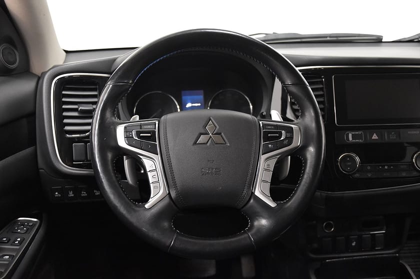 Bild 2 av Mitsubishi Outlander PHEV Plug-in Drag Rattvärme B-kam 1391kr/mån 1,99%