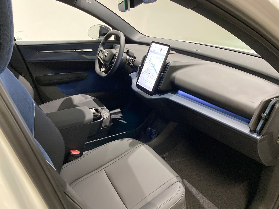 Bild 3 av 6 på bilen