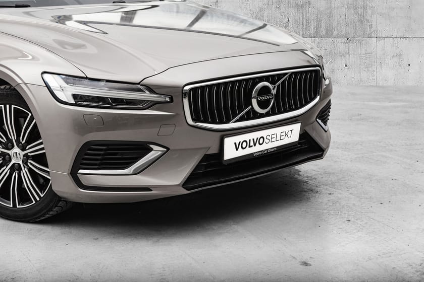 Bilde 2 av Volvo V60 T6 AWD Plug In Hybrid Inscription 350Hk. Hengerfeste!