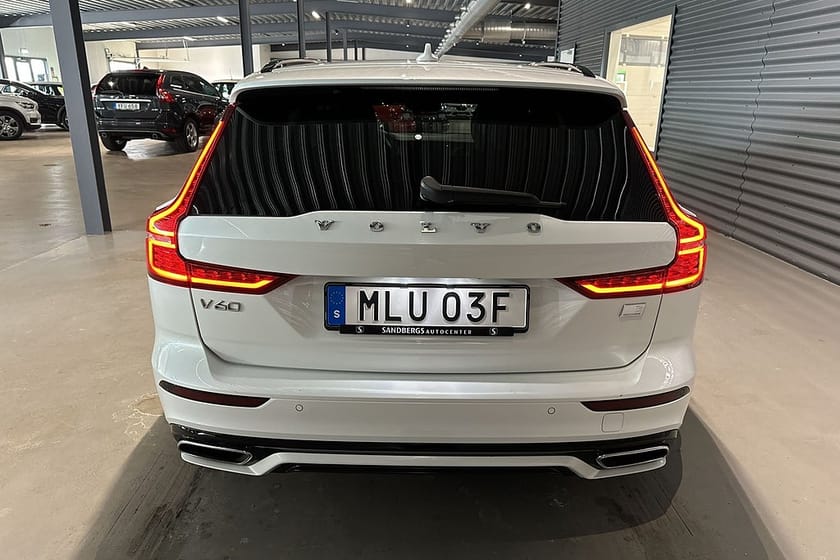 Bild 5 av Volvo V60 Recharge T6 II AWD R-Design B-kamera Värmare Navi