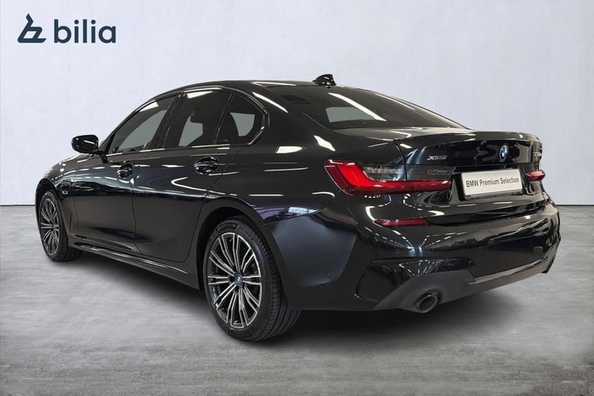 Bild 2 av BMW 330e xDrive Sedan M-sport | Drag | HiFi | Backkamera