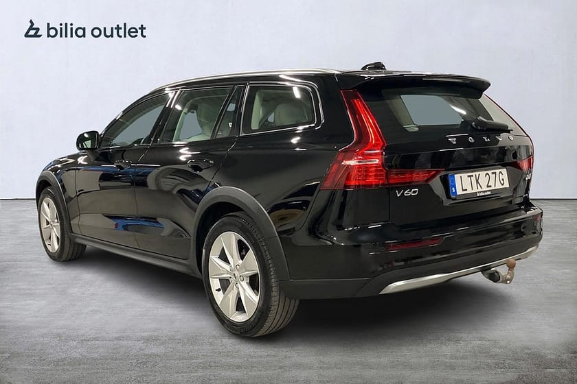 Bild 3 av Volvo V60 Cross Country B4 AWD Core Dragkrok Värmare Kamera 197hk