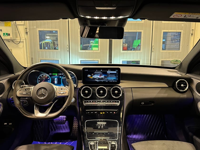 Bild 5 av Mercedes-Benz C 300 T e AMG Night Edition Drag Gps Värmare