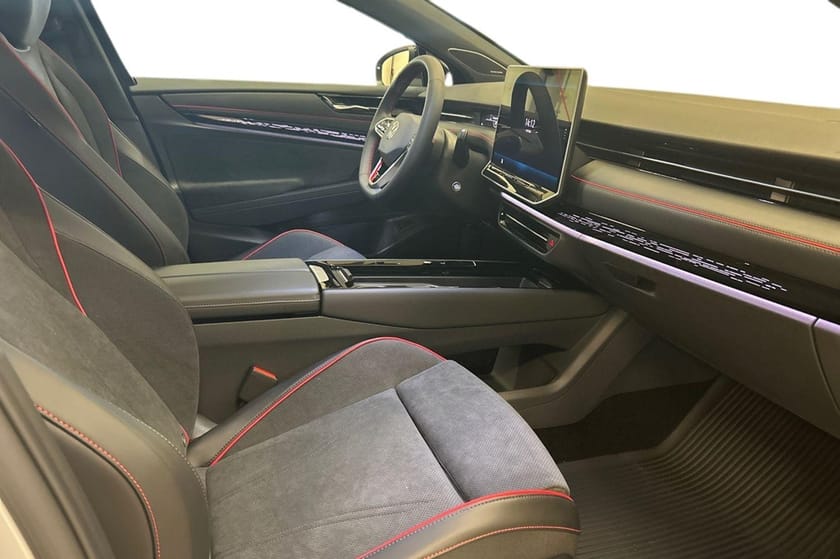 Bild 5 av Volkswagen ID.7 GTX Tourer H/K Head Up Pano 360 Värm 340HK