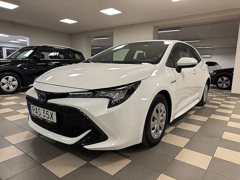 Bild 1 av Toyota Corolla Hybrid e-CVT Life B-Kamera 5-d Euro 6