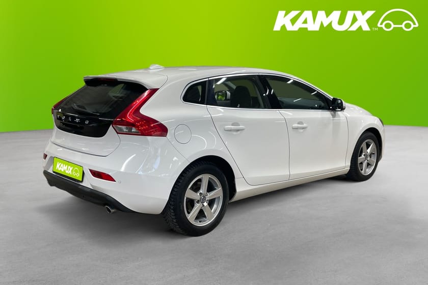 Bild 4 av Volvo V40 D3 150hk Momentum  Värmare Kamera Sensorer