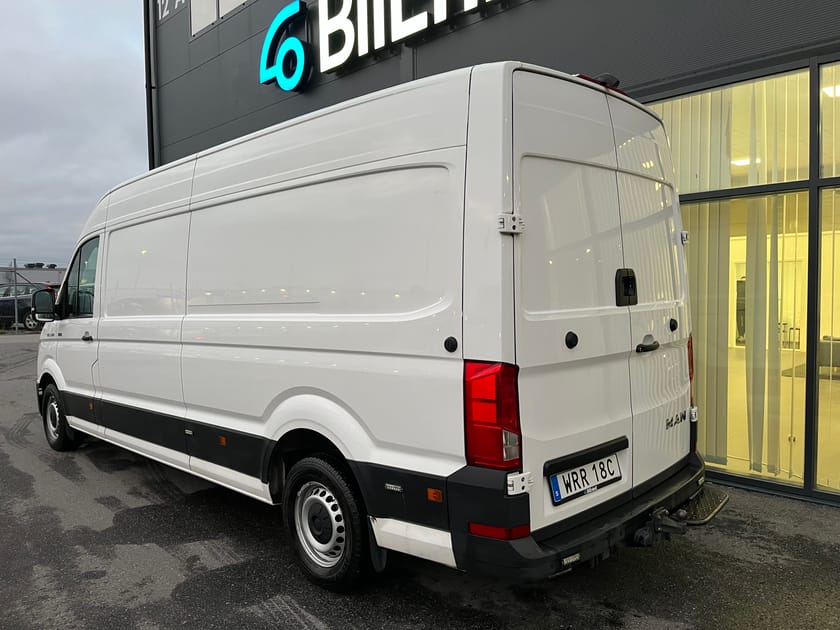 Bild 3 av MAN TGE Skåpbil 3.0t 177 TDI AWD Aut Lång Hög D-Värme Drag Kamera