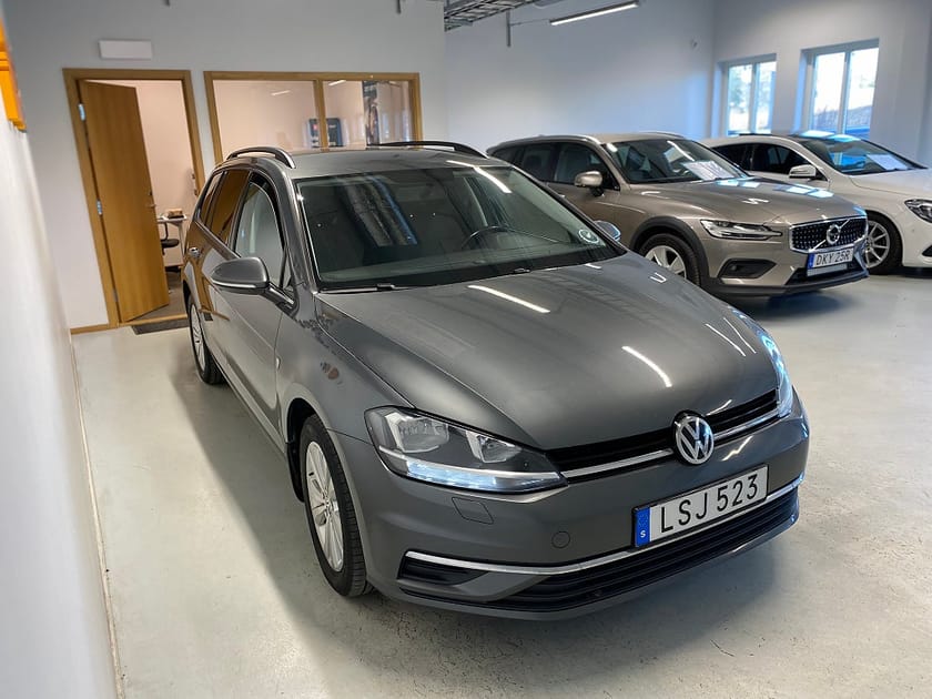 Bild 3 av Volkswagen Golf Sportscombi 1.0 TSI Base Euro 6 Drag M-värme B-kamera