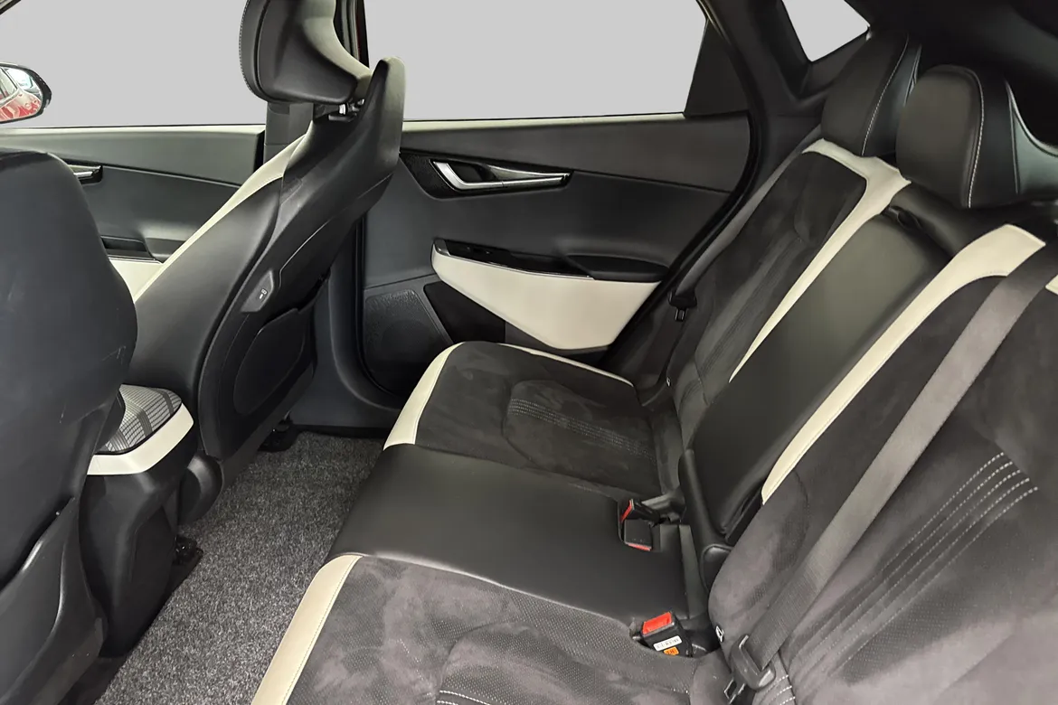 picture of a car