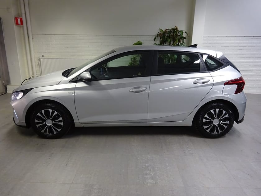 Bild 1 av Hyundai i20 1.0 T-GDI Essential Nybilsgaranti till 2027-11-30