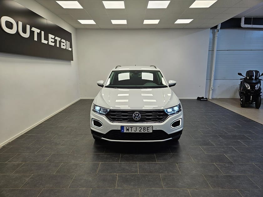 Bild 4 av Volkswagen T-Roc GT 1.5 TSI 150hk Cockpit Värmare Backkamera Drag 19tum