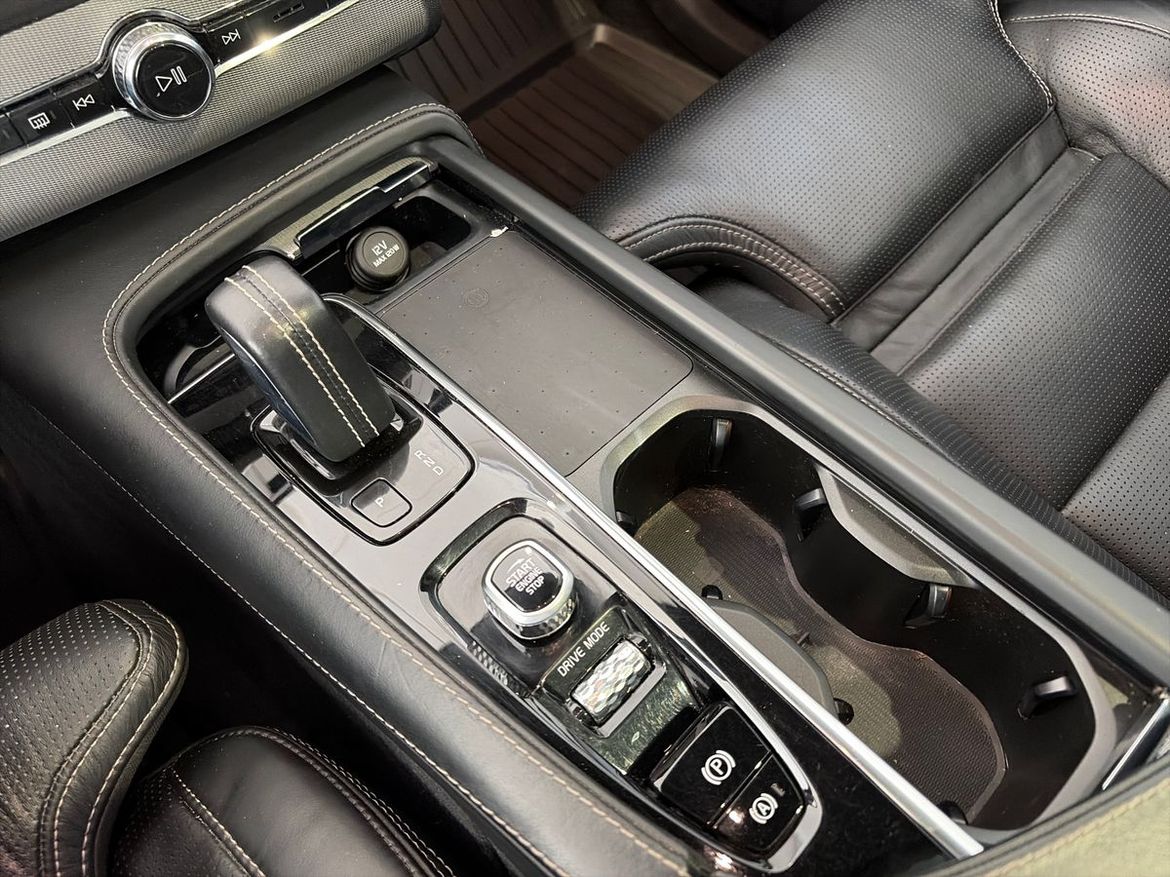 Volvo XC90 2021 - miniatyr 17