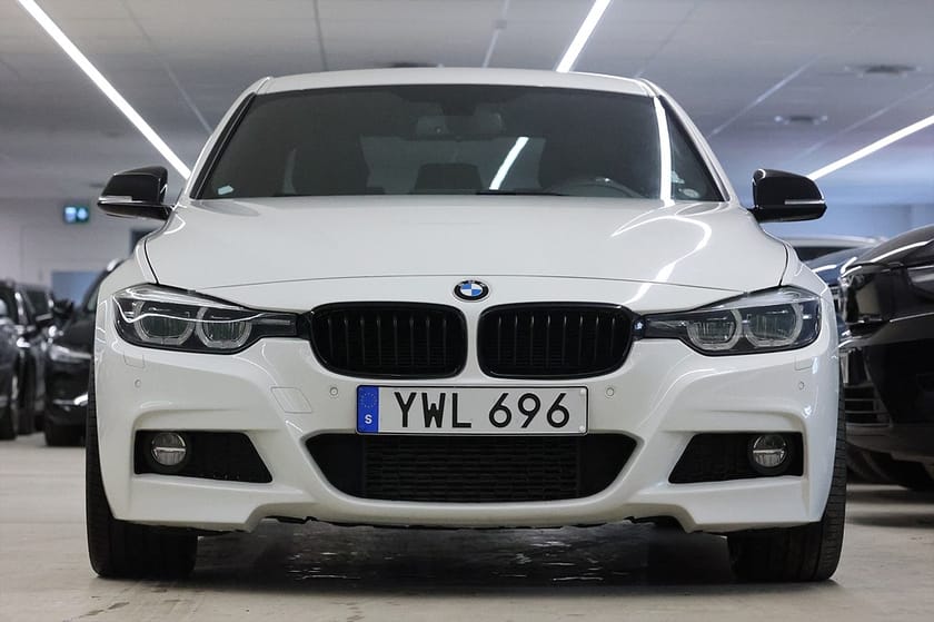 Bild 5 av BMW 318d Sedan 150hk M Sport Shadow Drag Navi Läder