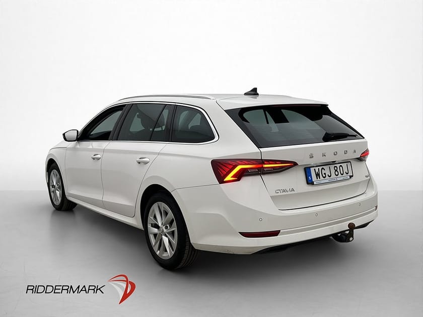 Bild 4 av Škoda Octavia Kombi Skoda 2.0 TDI 4x4 Style Cockpit Värmare Drag Massage