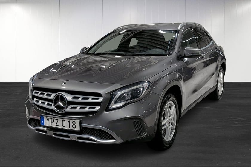 Bild 1 av Mercedes-Benz GLA 220 4MATIC Backkamera Drag Elbaklucka