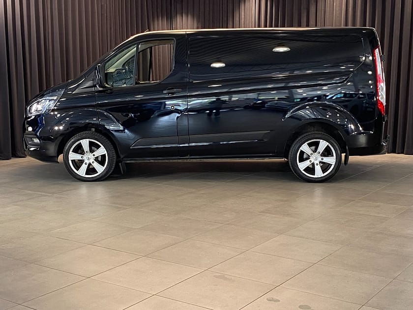 Bild 3 av Ford Transit Custom 280 2.0 / L1 / Drag & Värm / Lågmil / / Moms / En äga