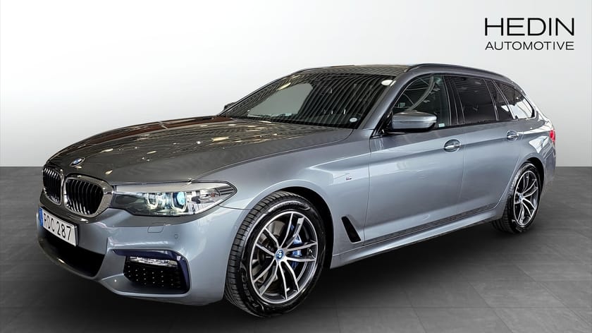 Bild 1 av BMW 530i Touring I | Dragkrok | M-Sport