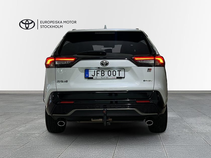 Bild 4 av Toyota RAV4 Plug-in Hybrid 2,5 LADDHYBRID AWD-I GR SPORT / VINTERHJUL