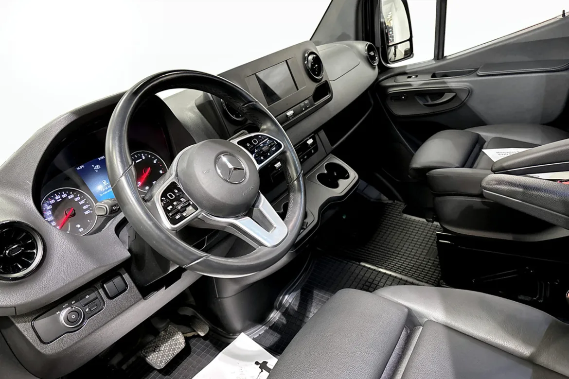 Mercedes-Benz Sprinter 317 CDI RWD Panel Van